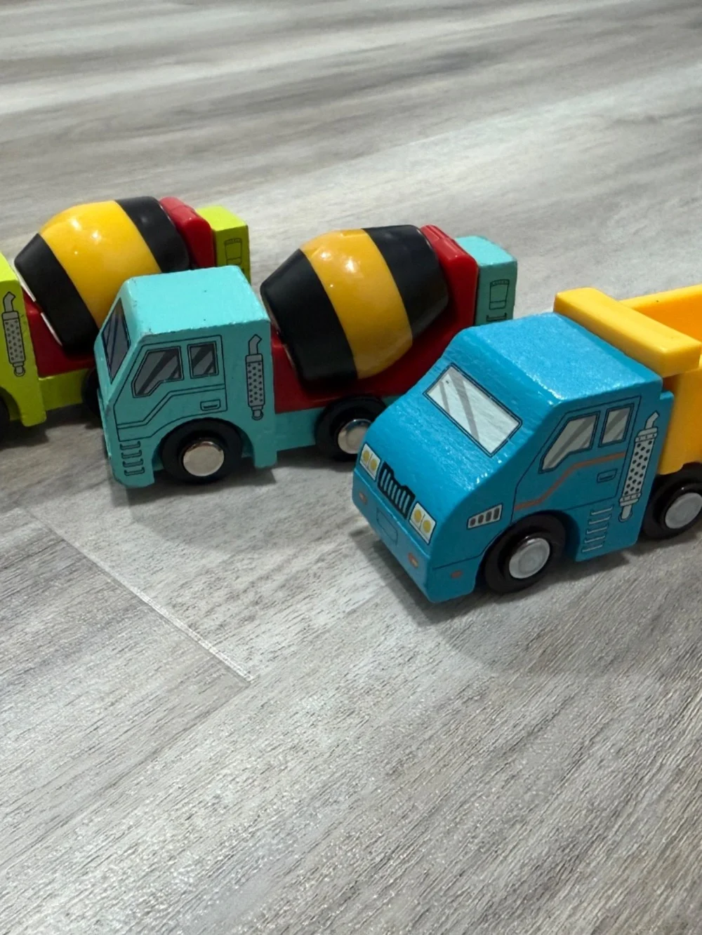 B. Toys toys wood